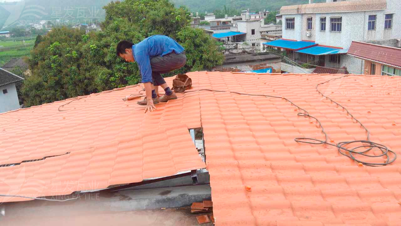 贛州屋頂鋪設安裝合成樹脂瓦時，牢牢記住這3點，就不怕屋頂出問題！