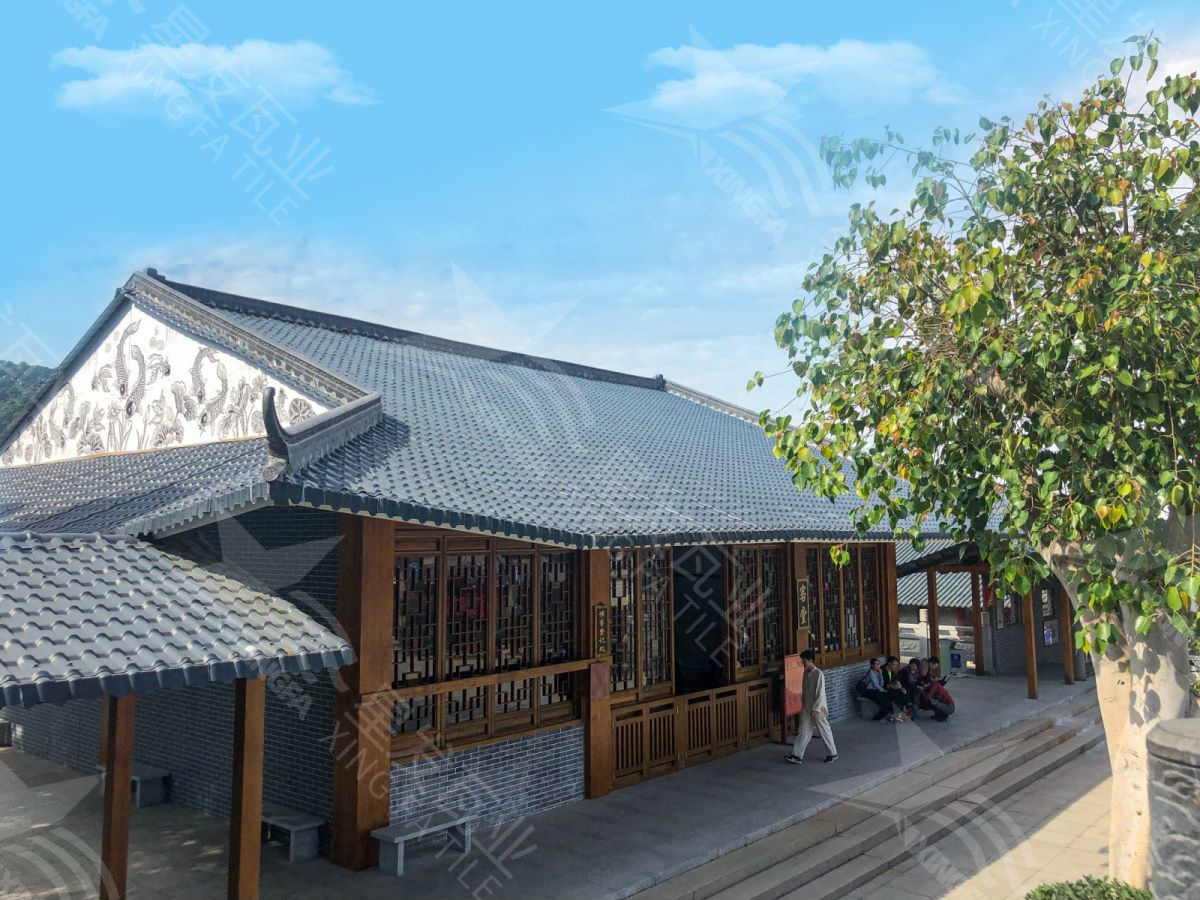 四合院別墅裝飾采光琉璃瓦 隔熱防水堅(jiān)韌紅色樹脂防腐瓦 贛州仿古建筑樹脂瓦廠家生產(chǎn)制造