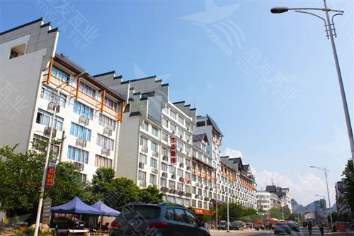 房頂屋檐合成樹脂隔熱瓦 灰色加厚3.0mm蓋廠房用ASA復(fù)合材料樹脂合成瓦 贛州pvc合成樹脂瓦廠家報(bào)價(jià)